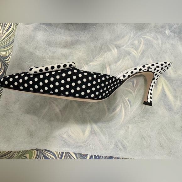 Manolo blahnik Size 5.5 Maysale Black & White Polka Dot Mule - Picture 8 of 8